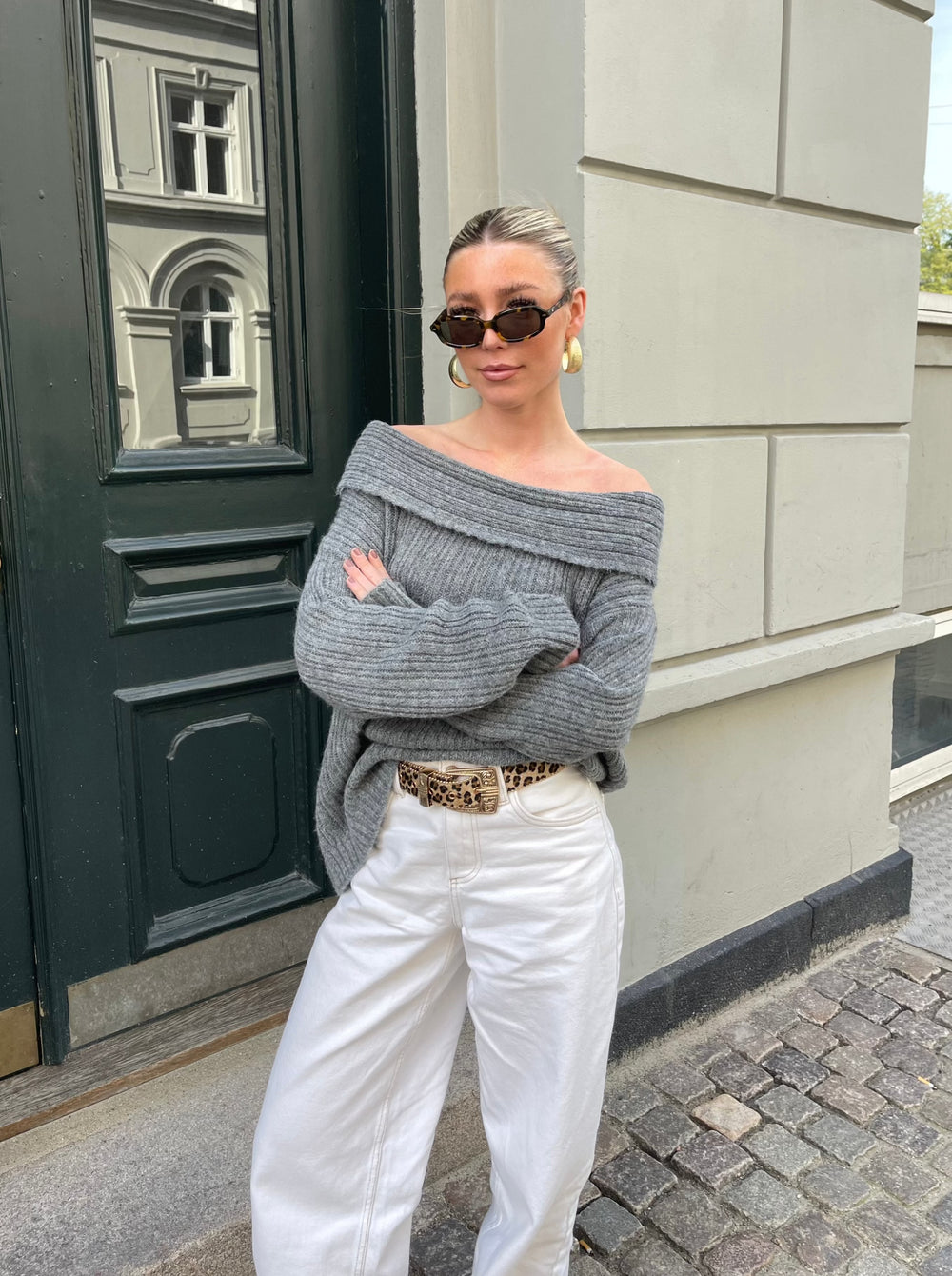 Elinor off shoulder strik - Grå