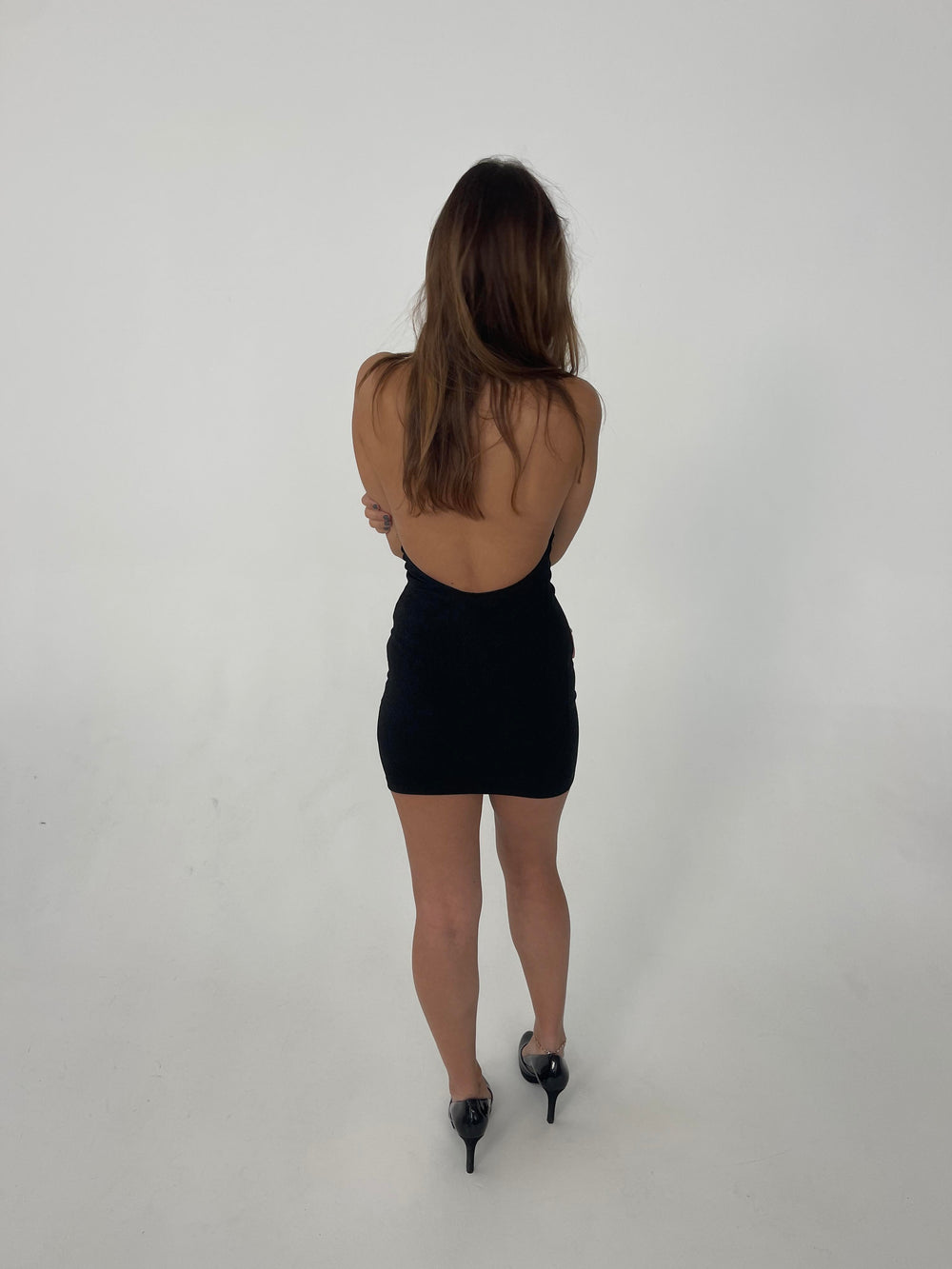 Lorraine halterneck glitterkjole - Sort