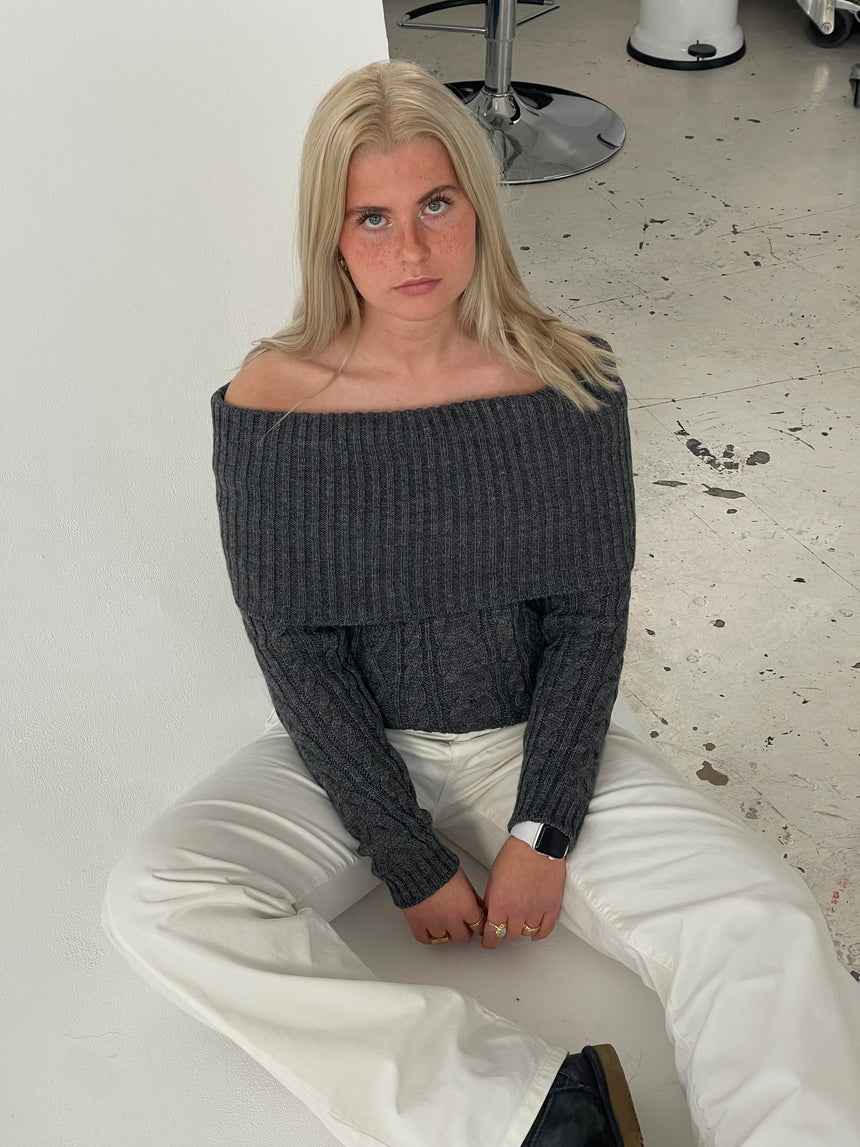 Theresa off-shoulder strik - Grå
