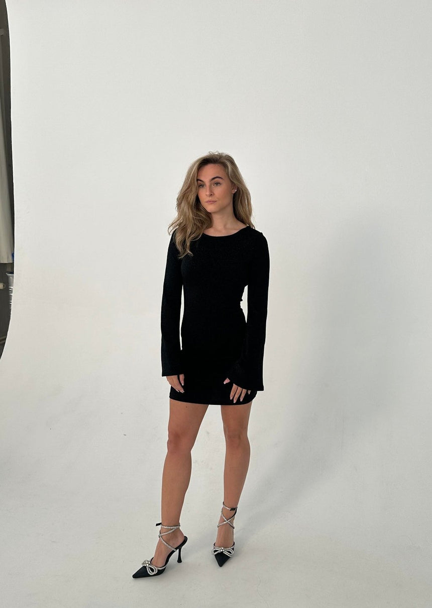 Solange glitterkjole med åben ryg - Sort