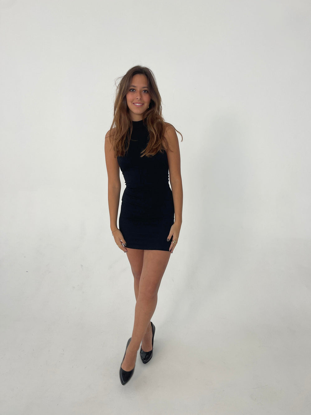 Lorraine halterneck glitterkjole - Sort
