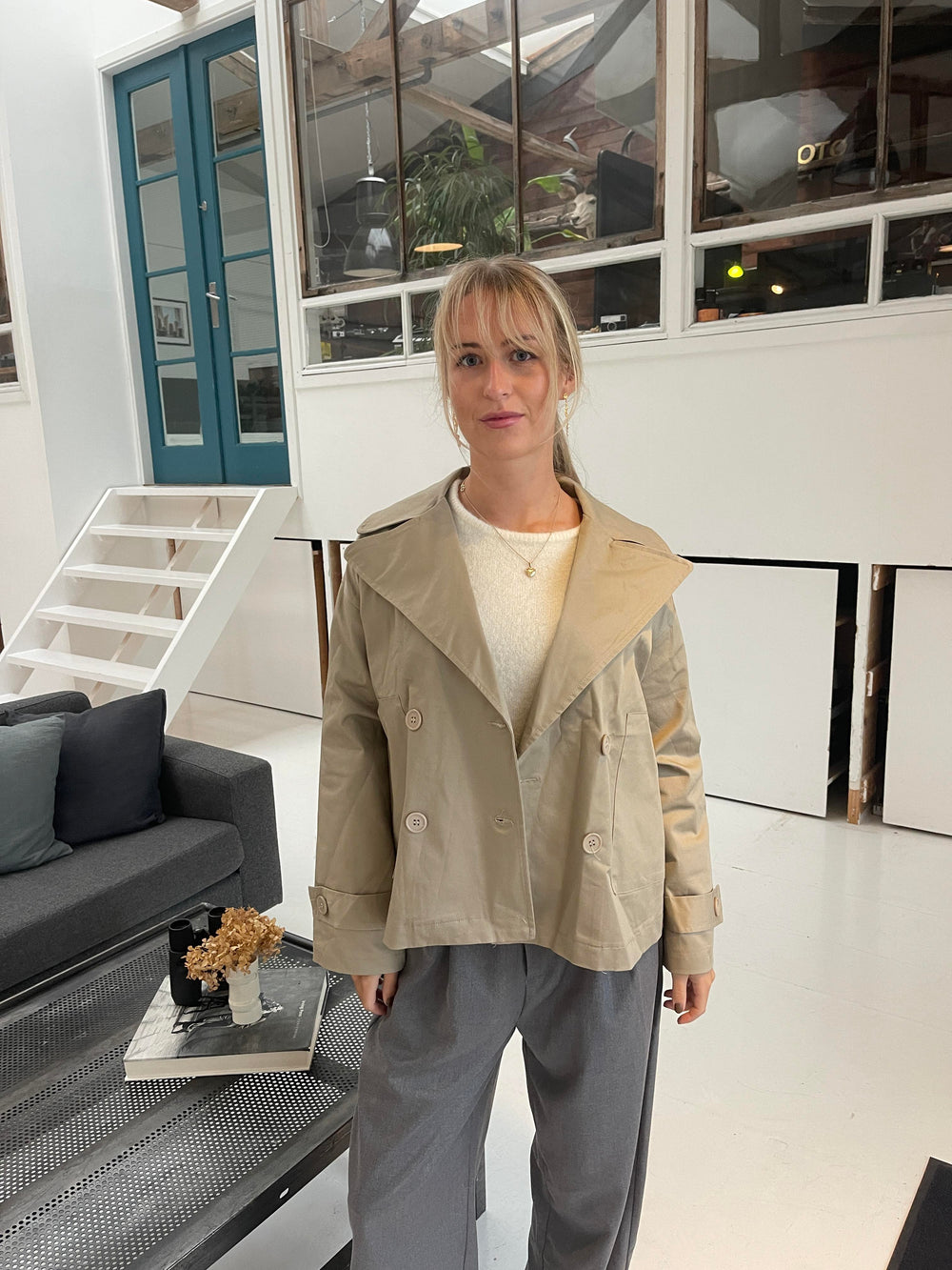 Catinka kort trenchcoat - Sand