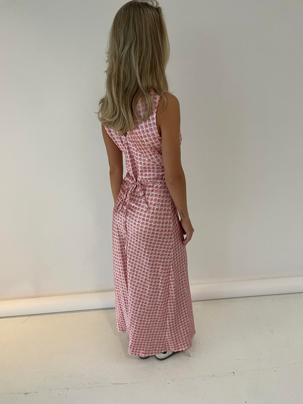 Marielle kjole med muslingeprint