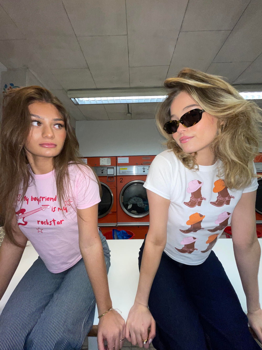 "Cowboy boots" baby tee - Hvid
