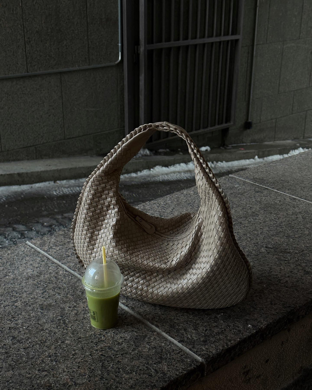 Musthave taske - Mørk Beige