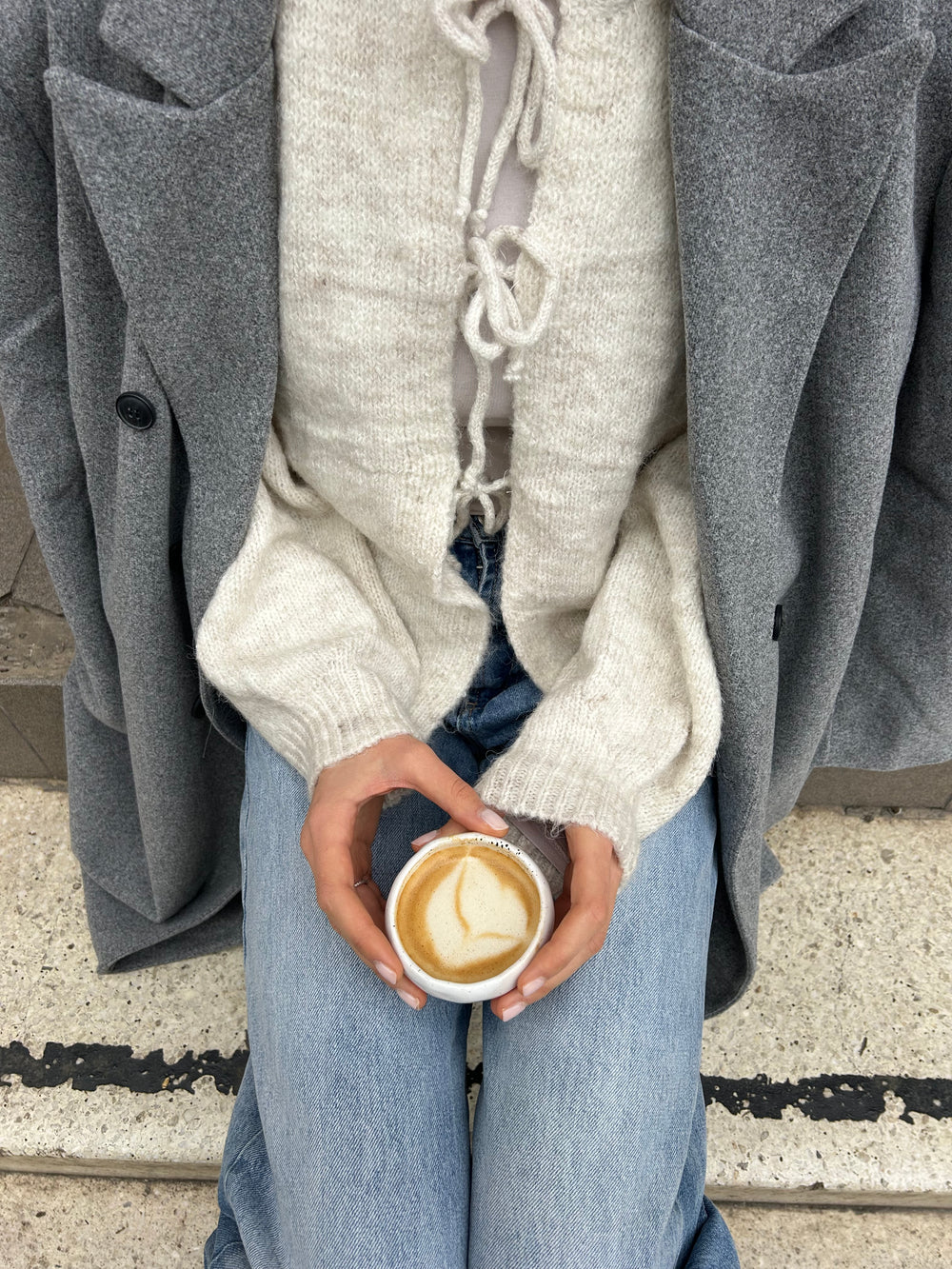 Gunilla strikket cardigan med bindedetaljer - Beige