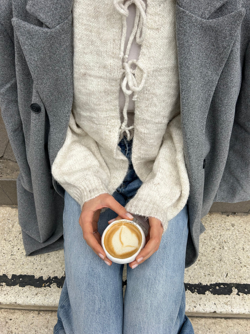 Gunilla strikket cardigan med bindedetaljer - Beige