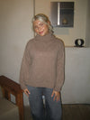 Idun striktrøje med turtleneck  - Brun