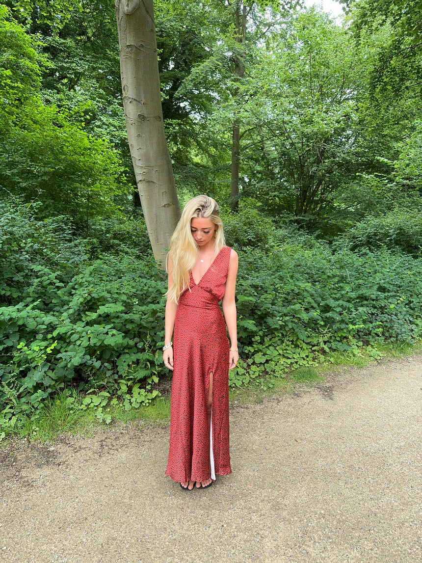 Marielle kjole med blomster - Sort/rød