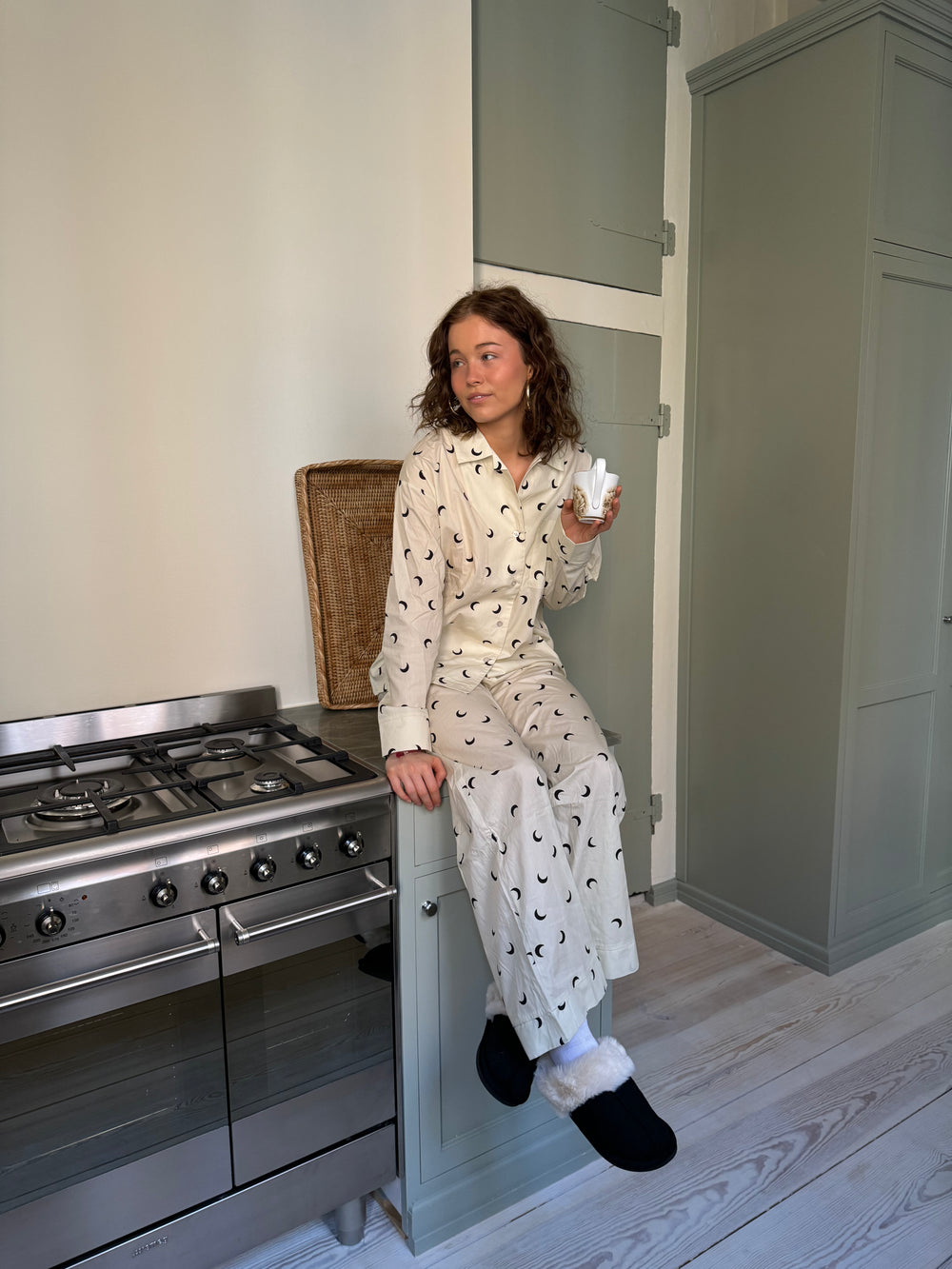 Kyla pyjamasskjorte med halvmåner - Beige