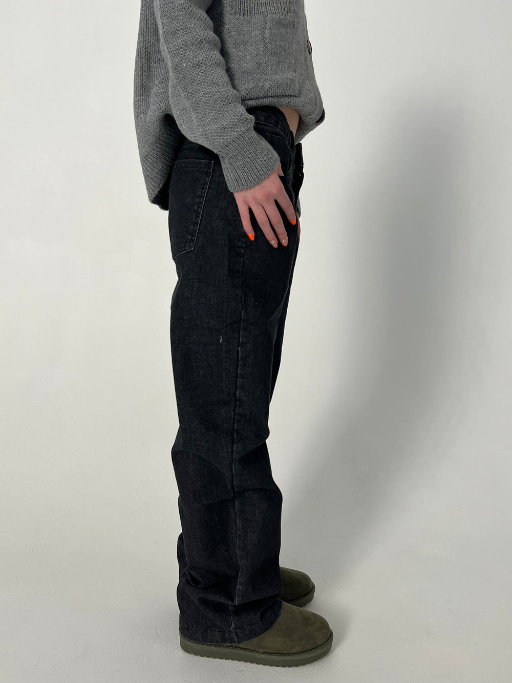 Nuna lavtaljede jeans - Sort