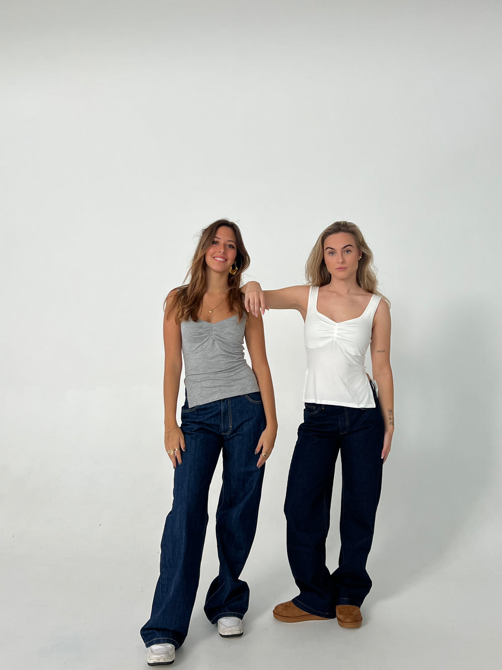 Nuna lavtaljede jeans - Mørk denim