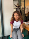 Sigrid t-shirt med røde ærmer - Hvid/rød