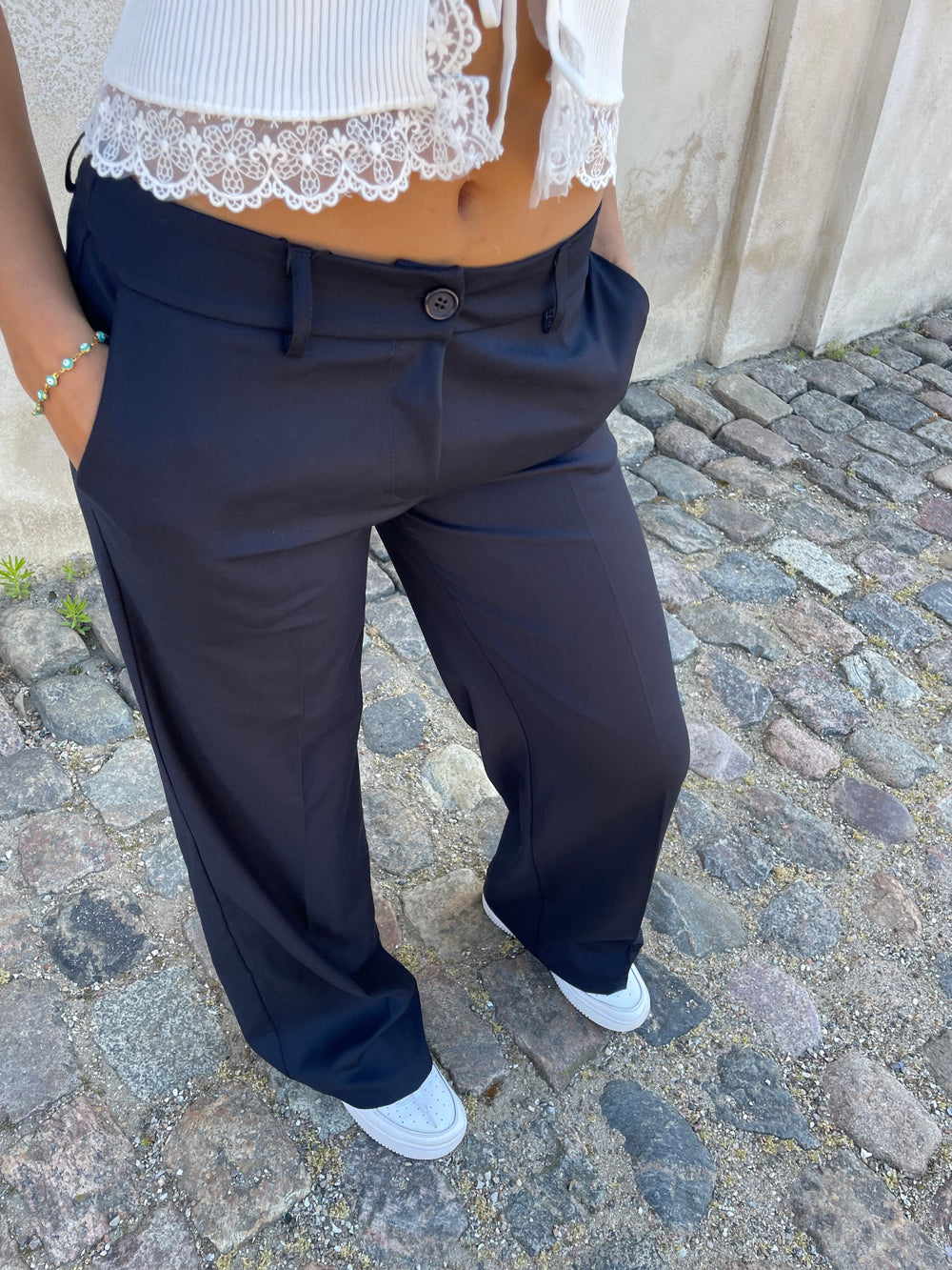 Kienna lavtaljede suitbukser - Navy