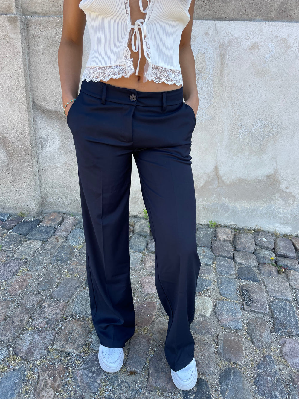 Kienna lavtaljede suitbukser - Navy