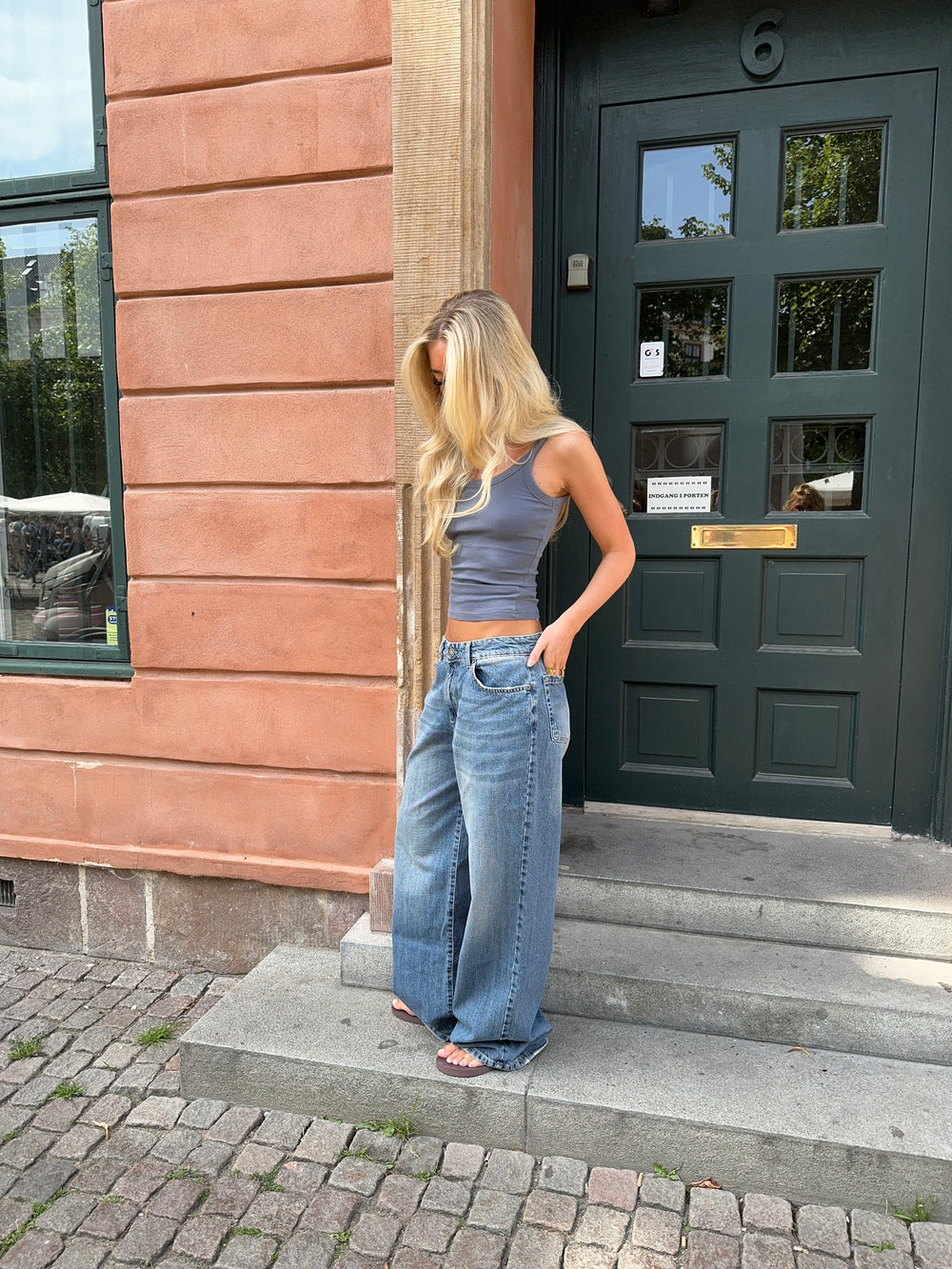 Alaia lavtaljede jeans med lyndetalje - Lys denim