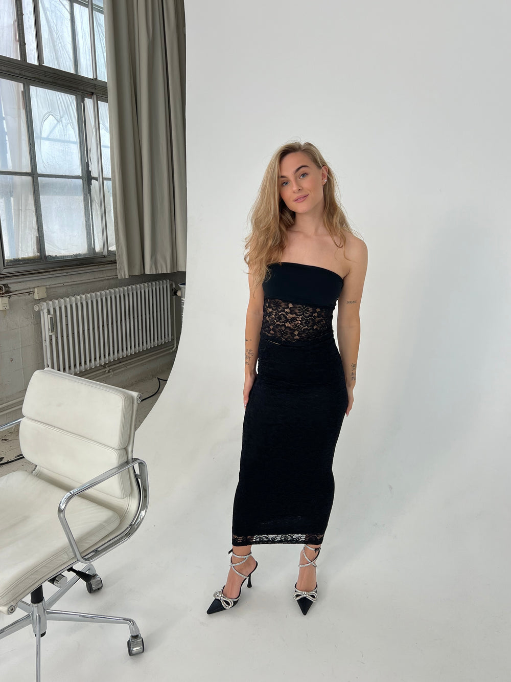 Claudie nederdel i blonde - Sort
