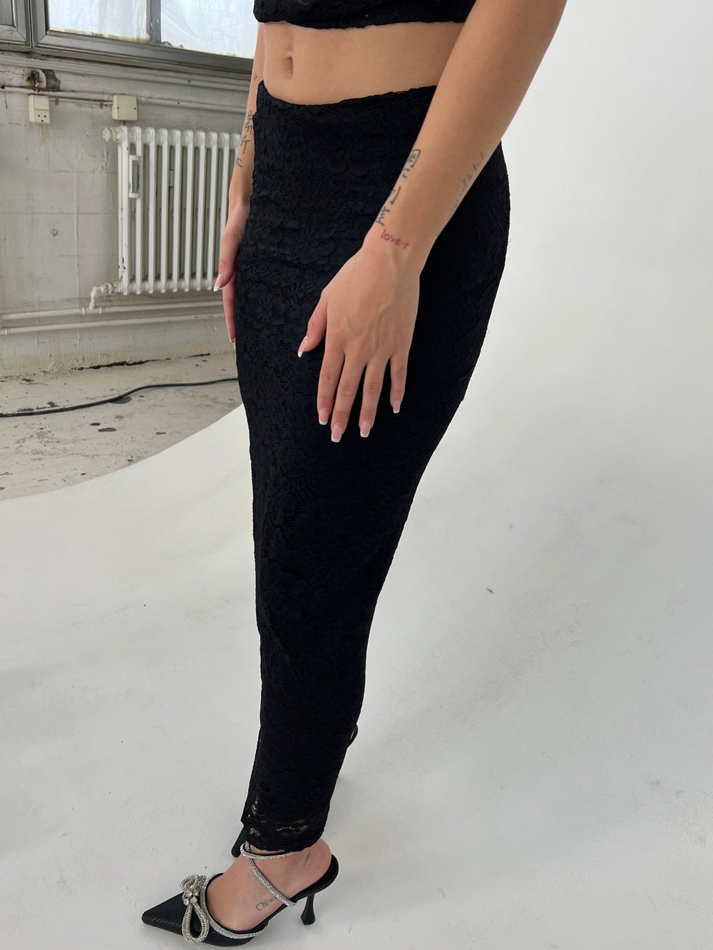 Claudie nederdel i blonde - Sort