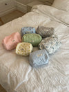 Honey stor toilettaske - Mintgrøn i broderi