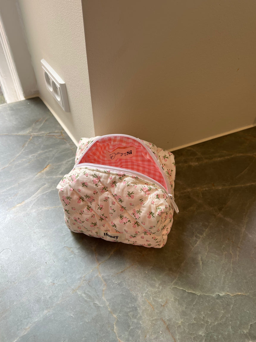 Honey lille toilettaske - Hvid med lyserøde blomster