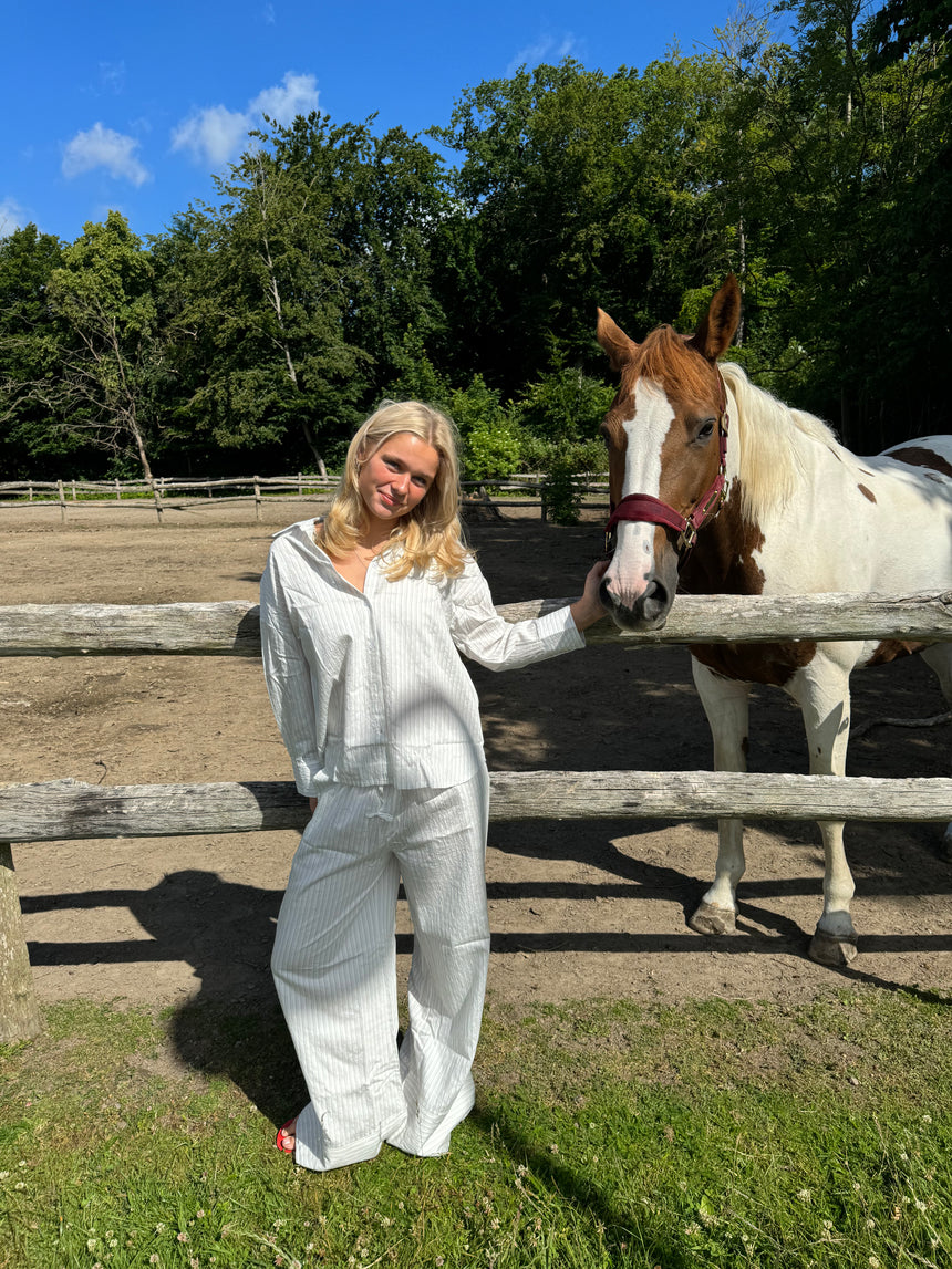 Alina skjorte med striber - Hvid/sort