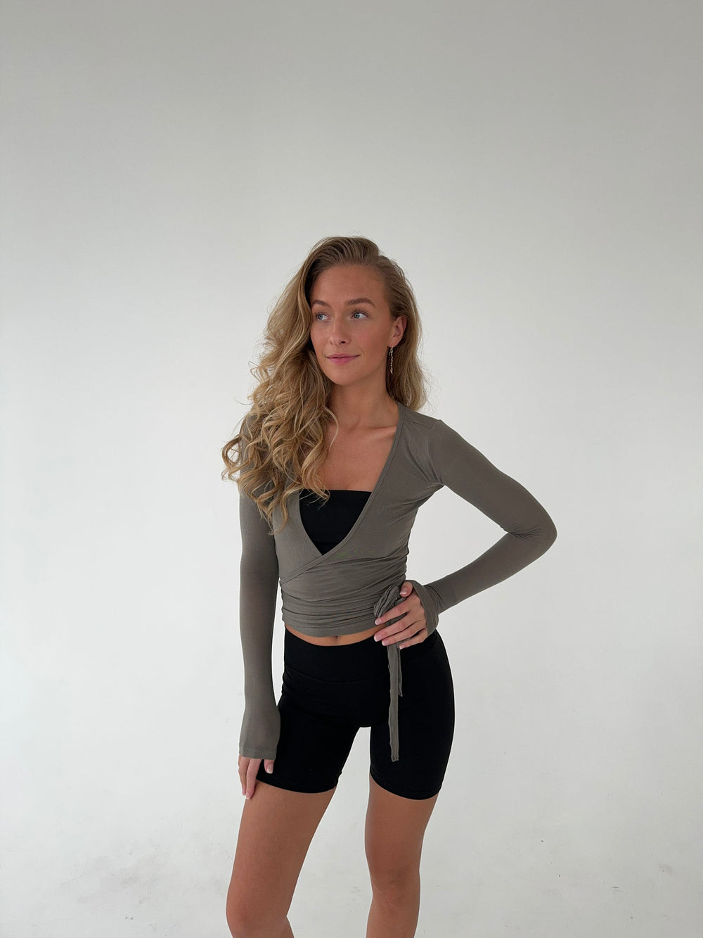 Motion wrap bluse - Ash