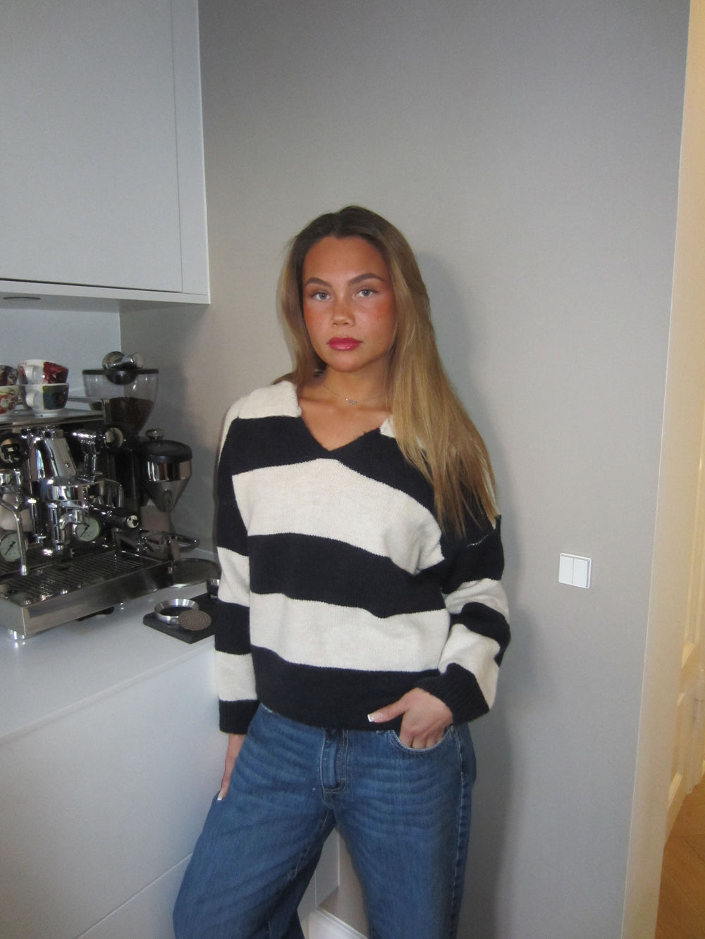 Margoth strikpolo med striber - Hvid/navy