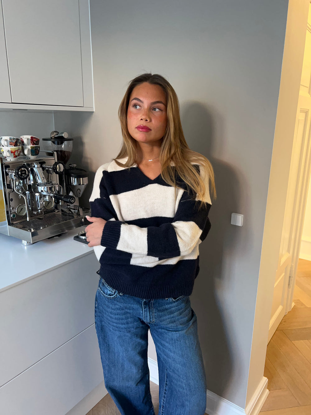 Margoth strikpolo med striber - Hvid/navy