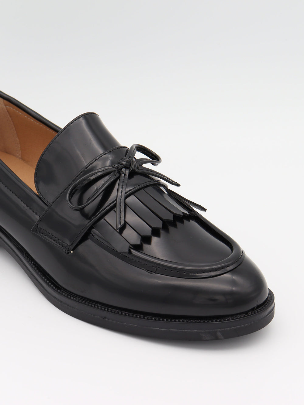 Samia loafers med detaljer - Sort
