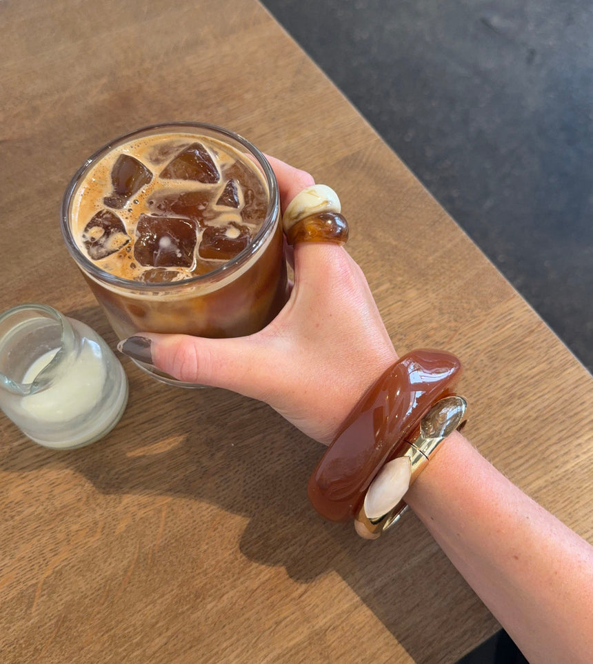 Lykke chunky armbånd - Mørk karamel