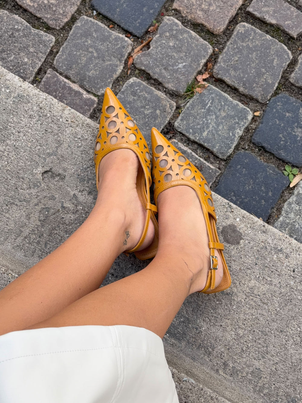 Embla kitten heels - Karrygul