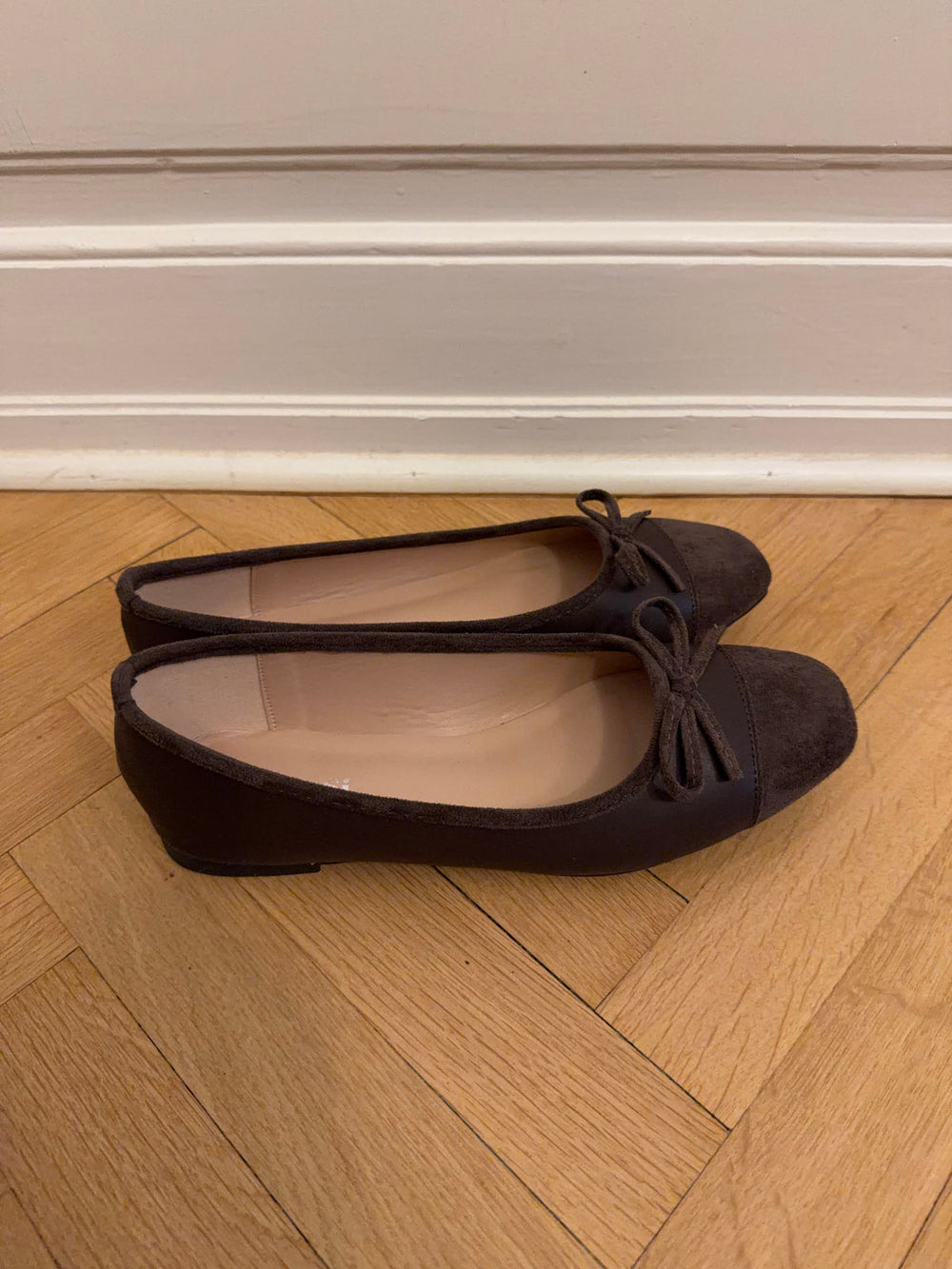 Fione ballerinaer i ruskind - Brun