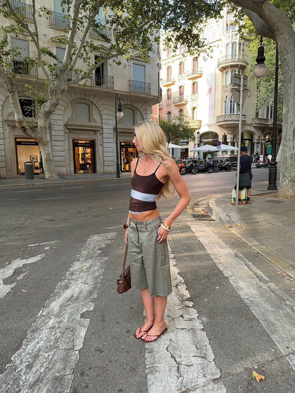 Nayaly bermudashorts  - Kaki