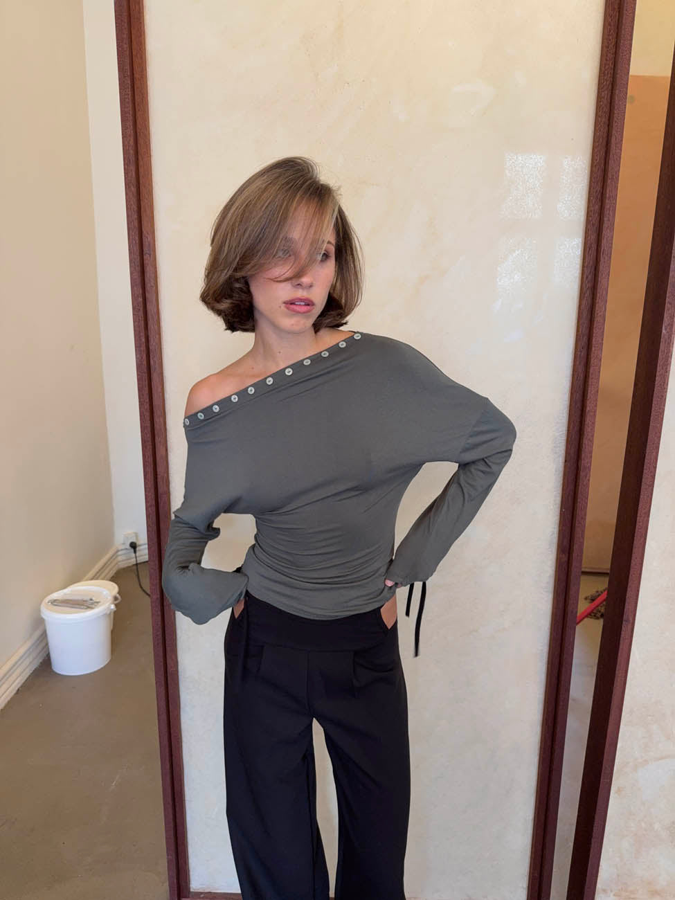 Ukana bluse med knapper - Kaki