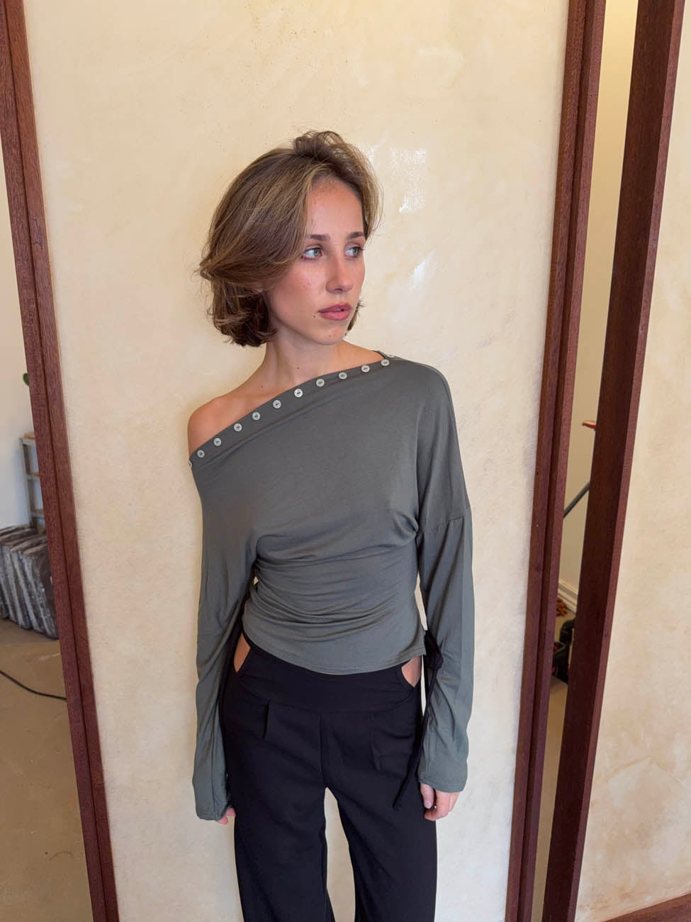 Ukana bluse med knapper - Kaki