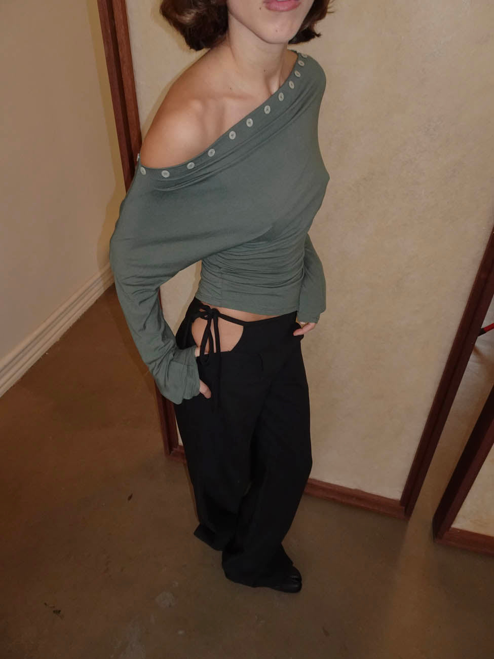 Ukana bluse med knapper - Kaki
