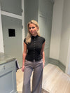 Leonie top med knapper - Sort