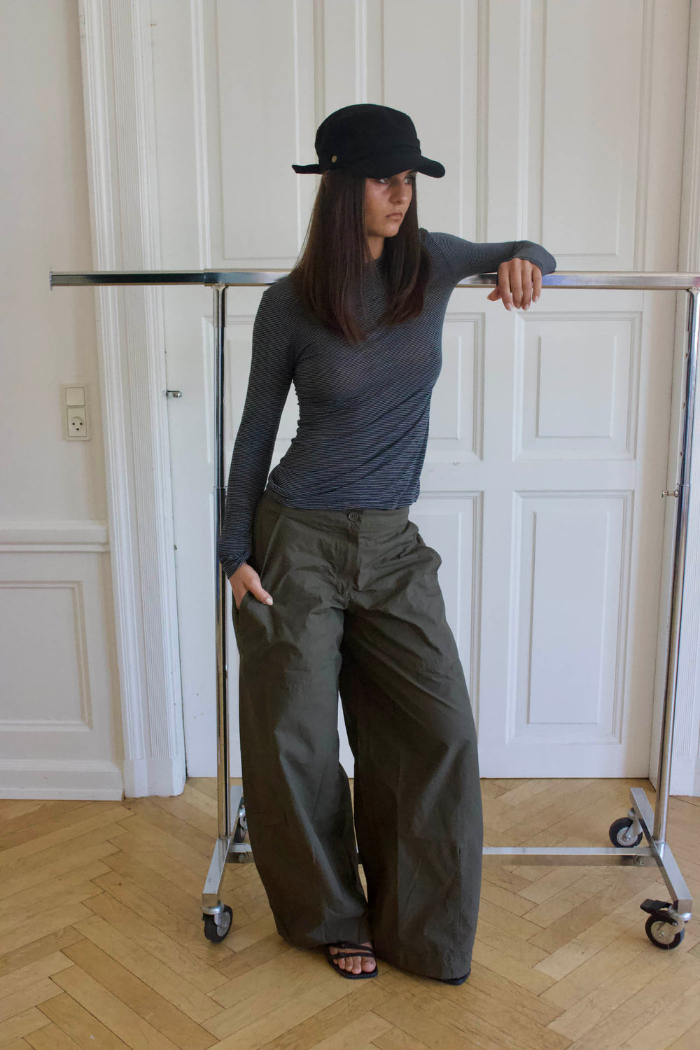 Suzy bluse med striber - Sort/grå
