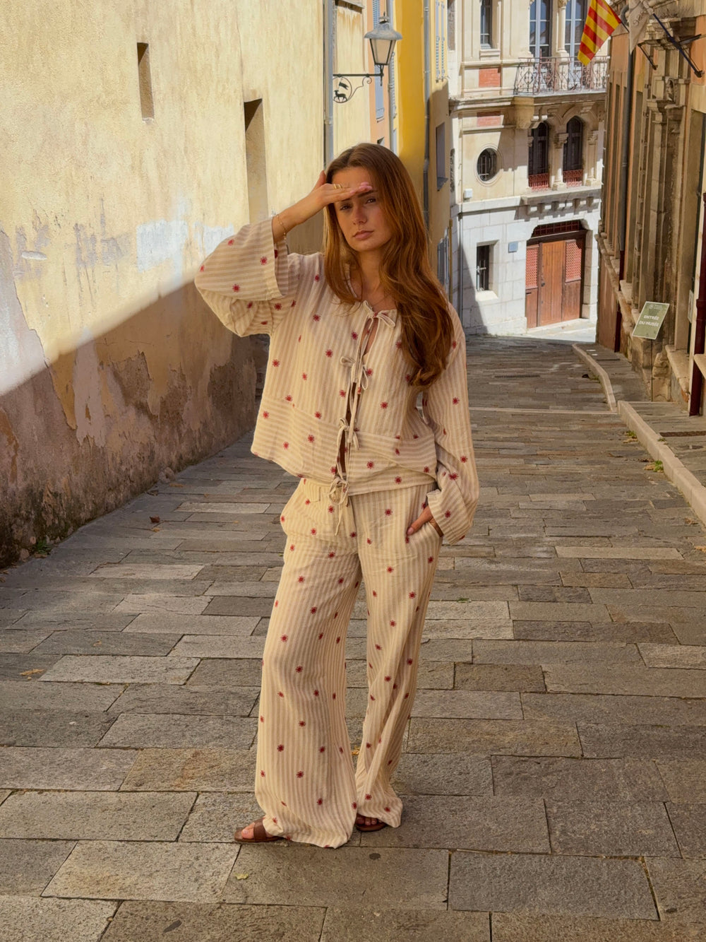 Mireille bukser med solmønster - Beige/rød