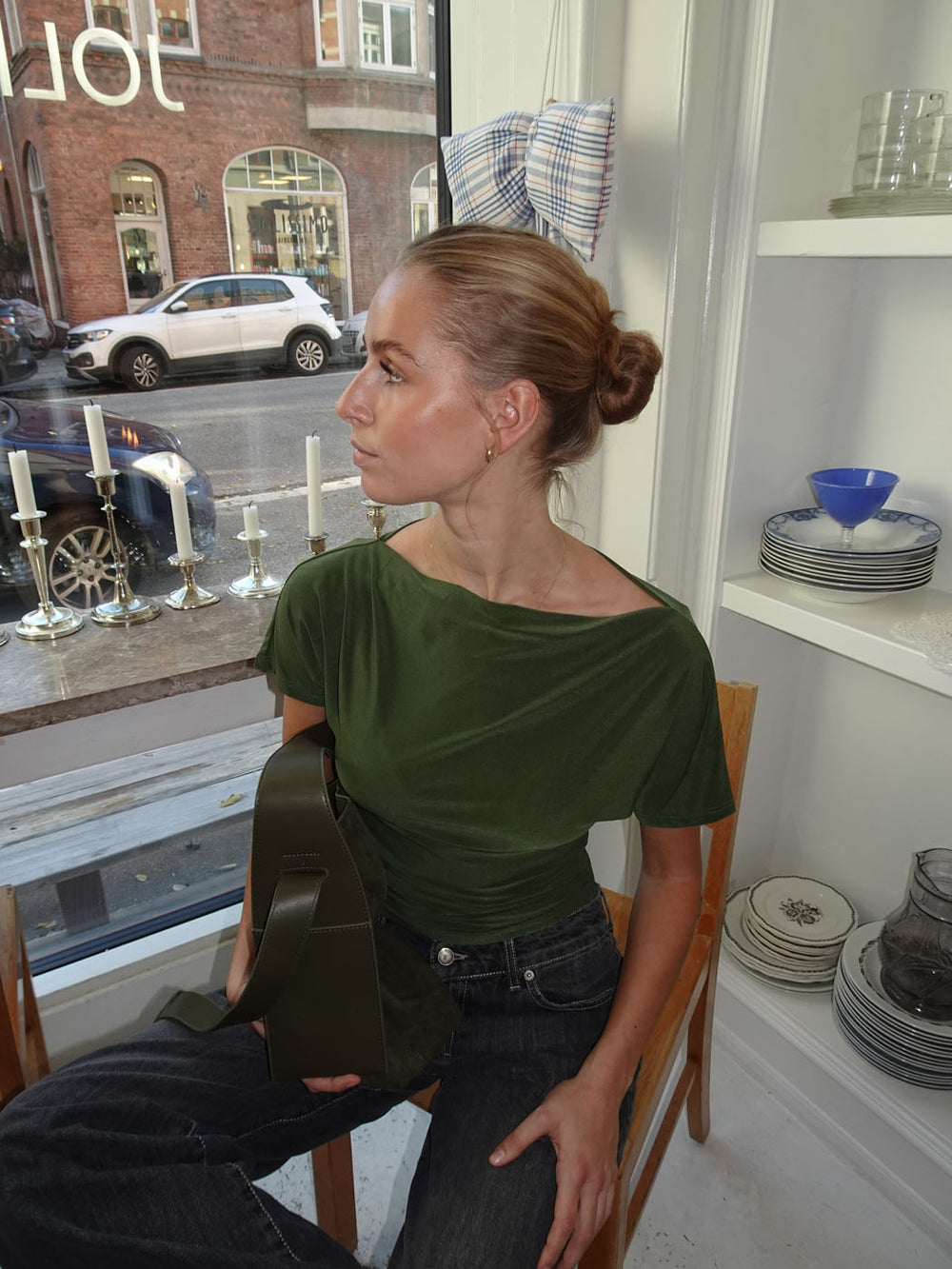 Florine figursyet t-shirt - Kaki