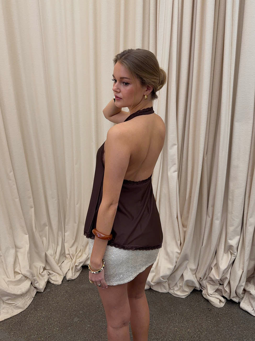 Laticha halterneck top med blonder - Brun