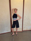 Debby halterneck top med striber - Sort/hvid