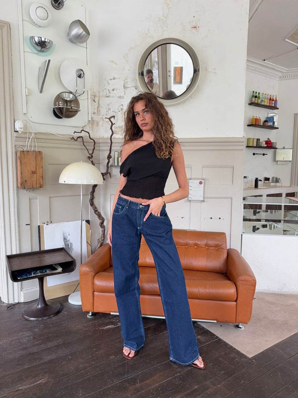 Alvina jeans med blomsterdetalje - Mørk denim