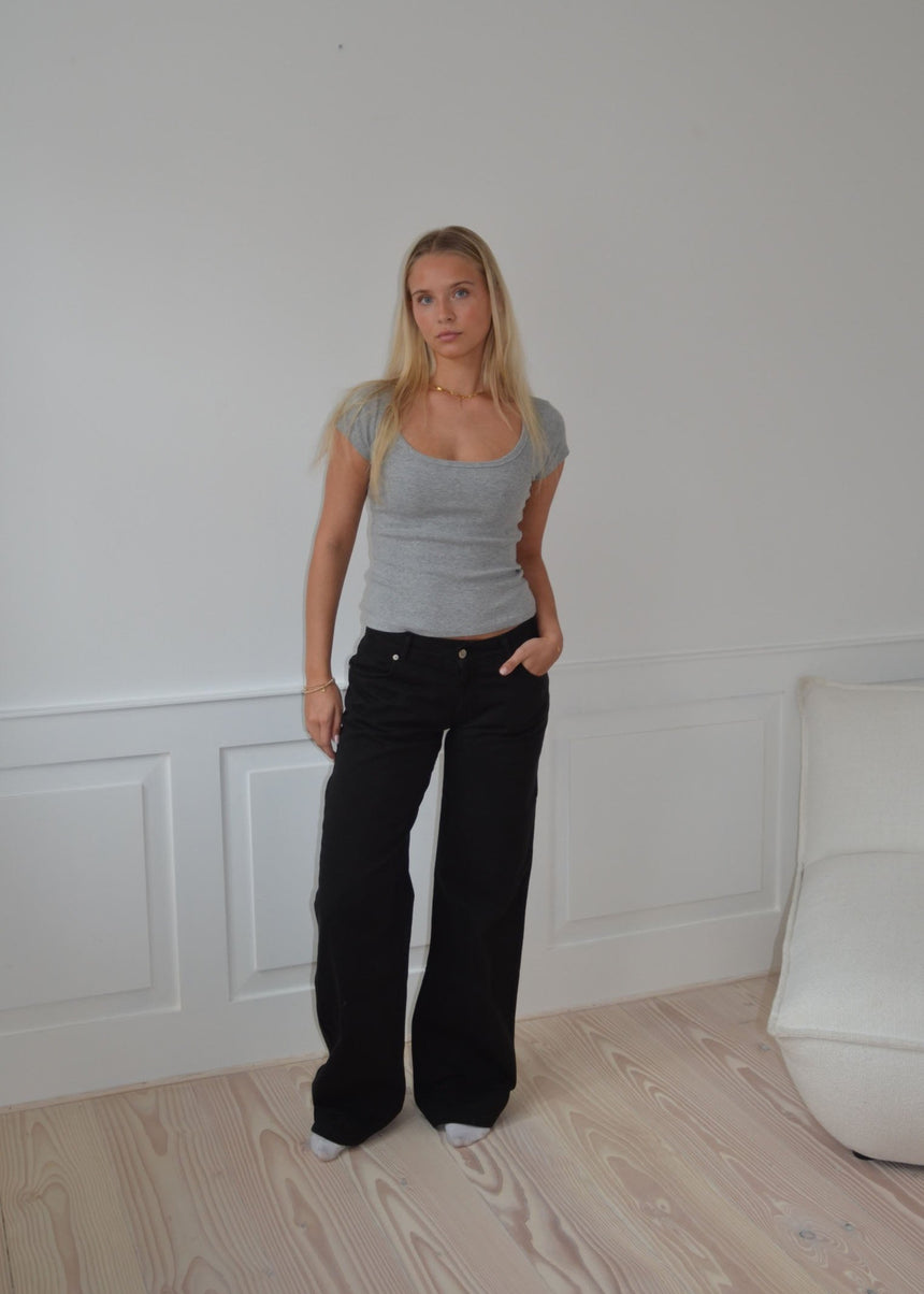 Tuva lavtaljede jeans - Sort