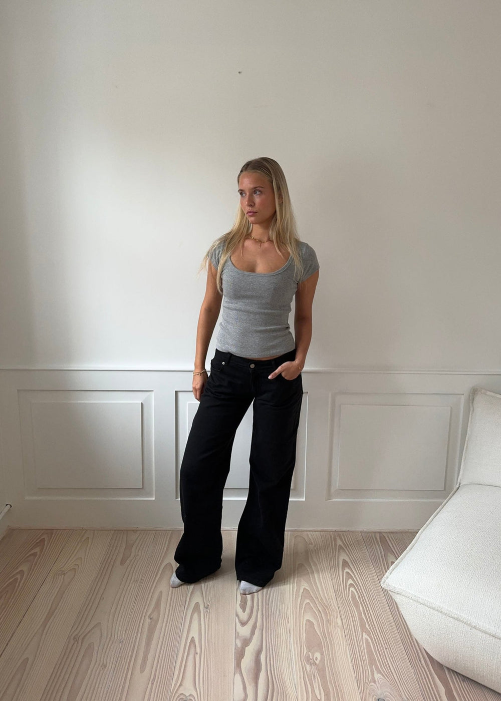 Tuva lavtaljede jeans - Sort