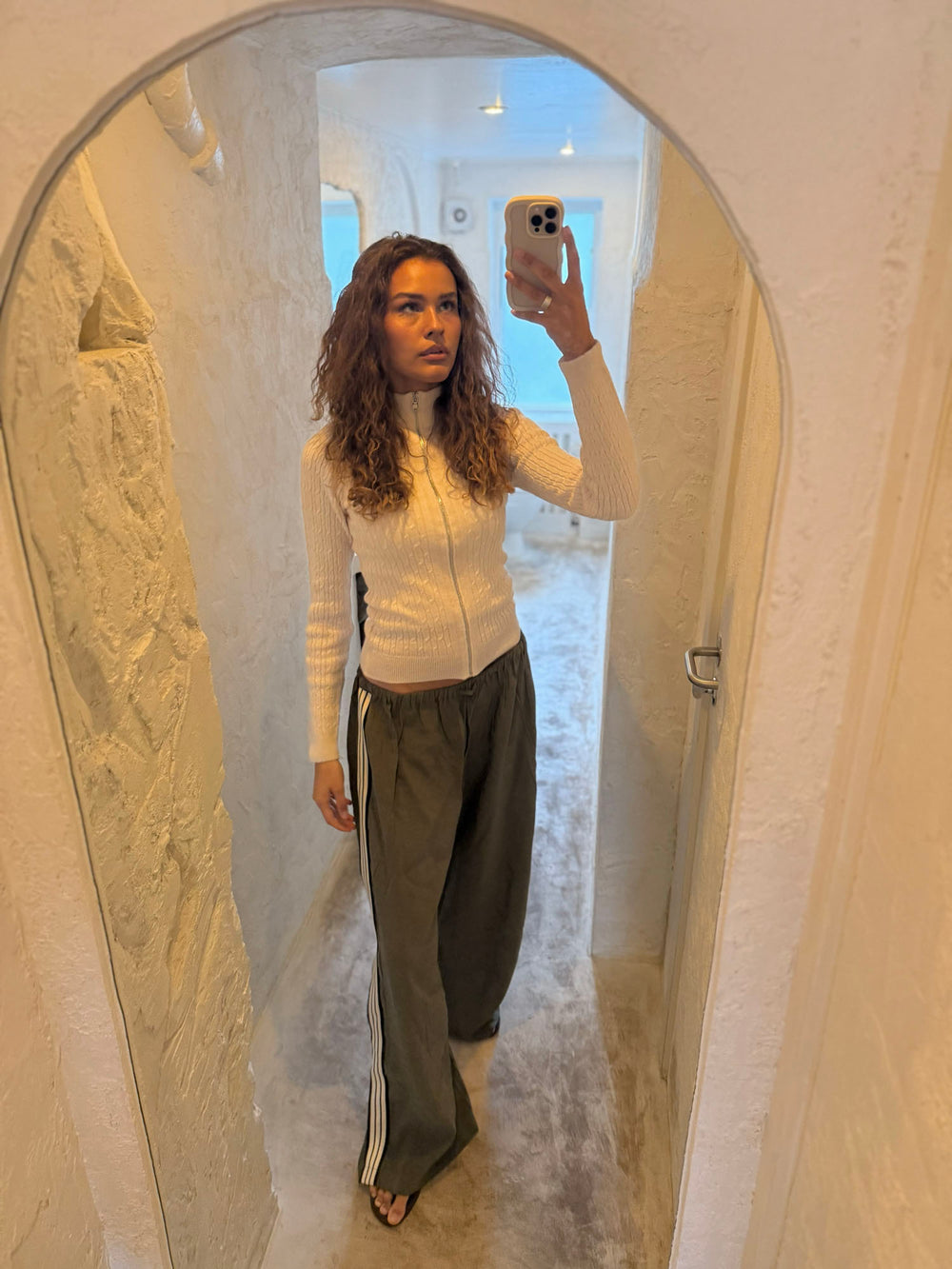 Carly kabelstrik med lynlås - Off white
