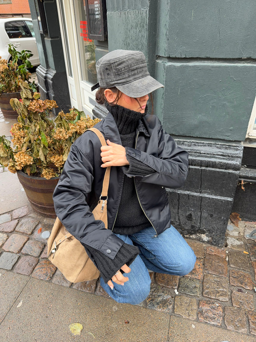 Myr kasket - Mørkegrå
