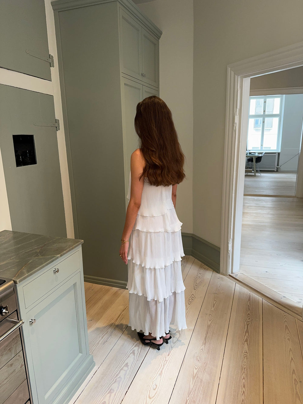 Daicy kjole med flæser - Hvid