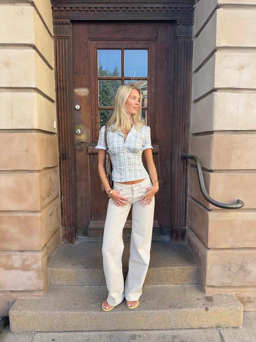 Emmaline lavtaljede jeans - Lys beige