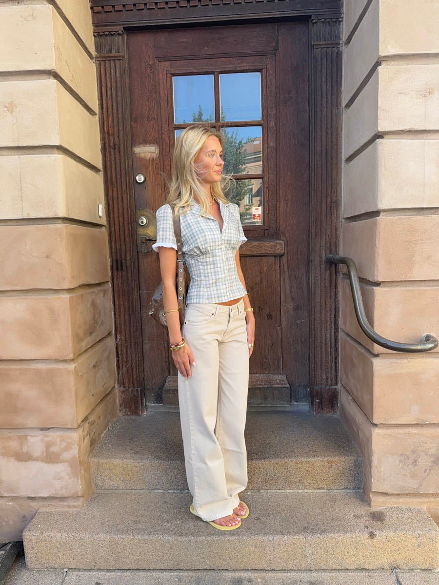 Emmaline lavtaljede jeans - Lys beige